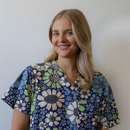 Monique Maitland from The Middee Society talks about First Aid Confidence at the live stage at the Baby Expo in Melbourne